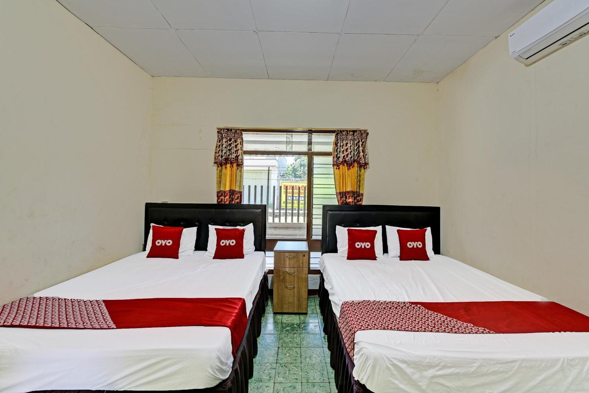 Oyo 90443 Hotel New Kartika In Cilopadang Extérieur photo