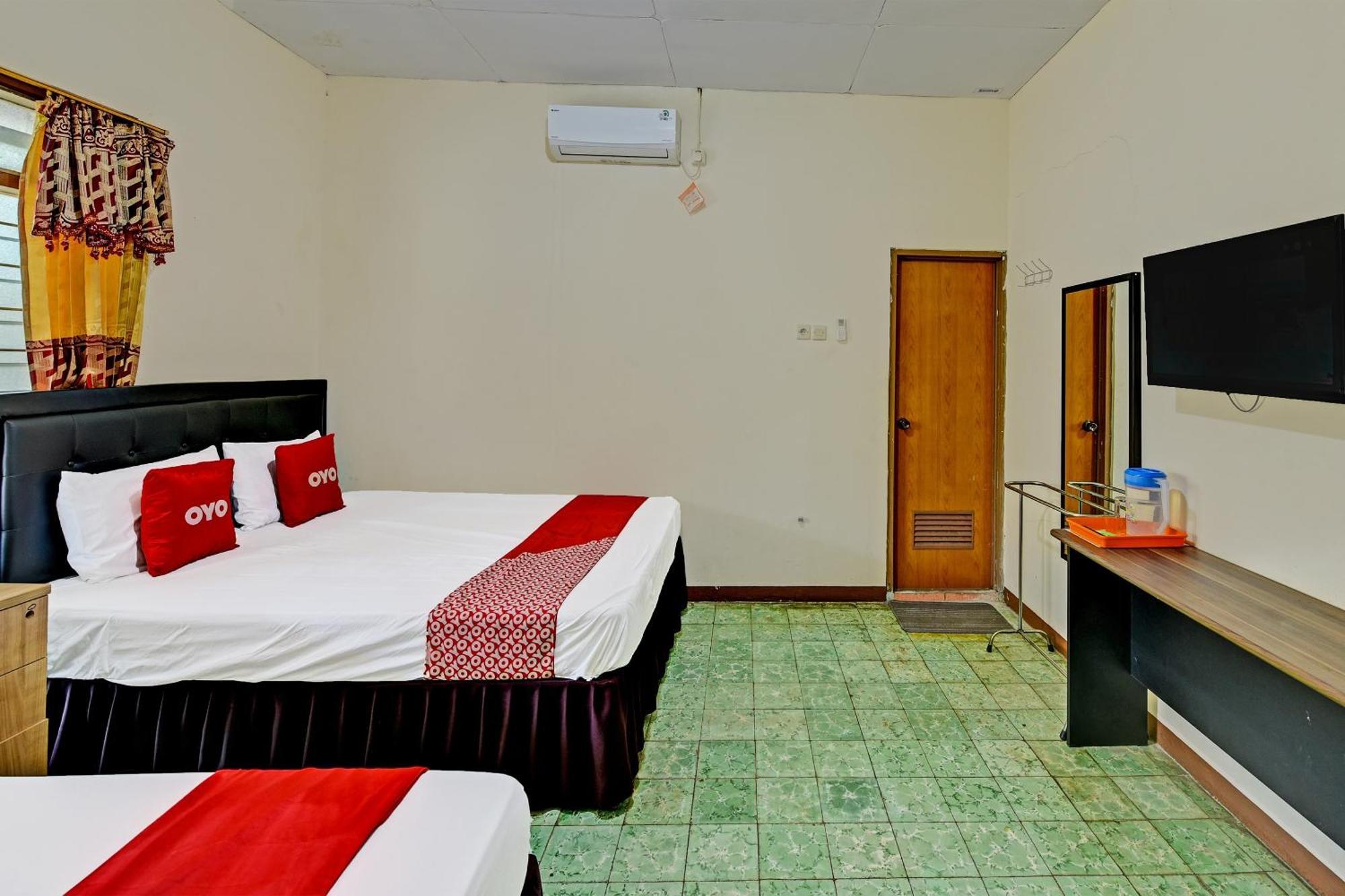 Oyo 90443 Hotel New Kartika In Cilopadang Extérieur photo